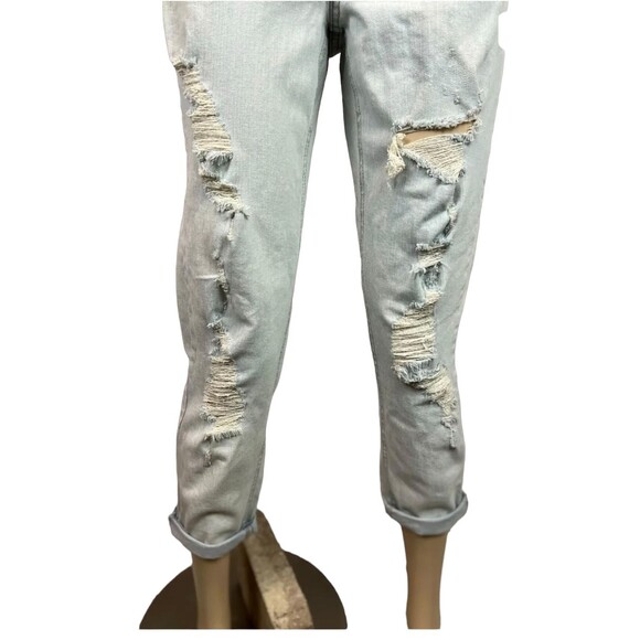 Wild Fable Highest Rise Mom Jeans Size 2 Light Distressed Denim 80s 90s - Picture 6 of 13